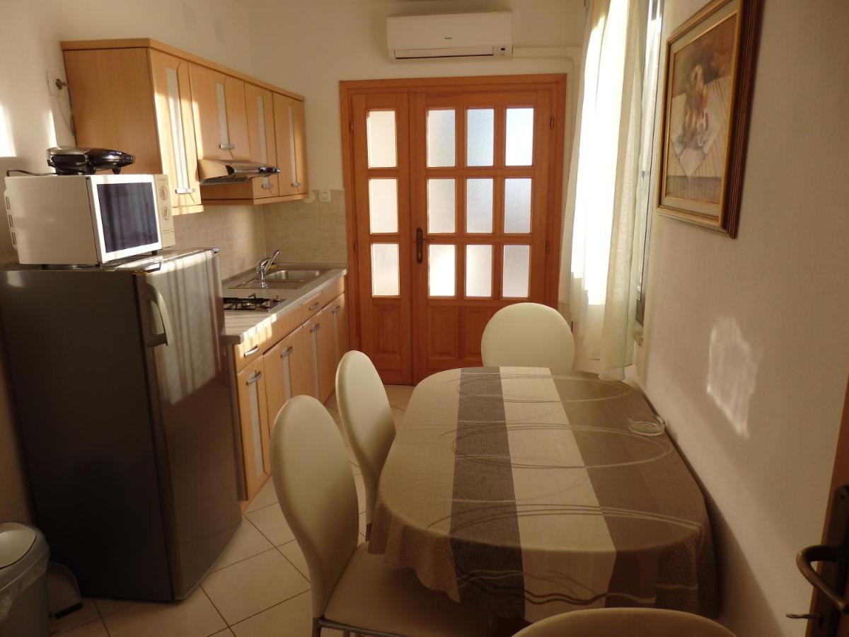 Apartments With A Parking Space Rabac, Labin - 13151 Exterior foto